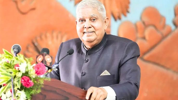  किसान दाता है और उसे किसी की मदद का मोहताज नहीं होना चाहिए-उपराष्ट्रपति धनखड़