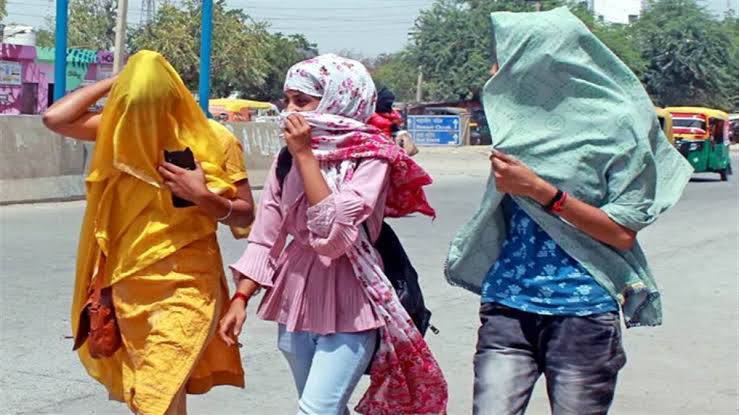  बसंत पंचमी के बाद अब ठंड में आई कमी,इस साल कई राज्यों में रहने वाला है काफी गर्मी