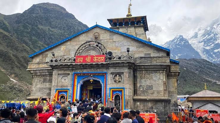 बीते चार सालों में दोगुनी से ज्यादा हुई केदारनाथ मंदिर की आय,भक्तों ने जमकर दिया दान