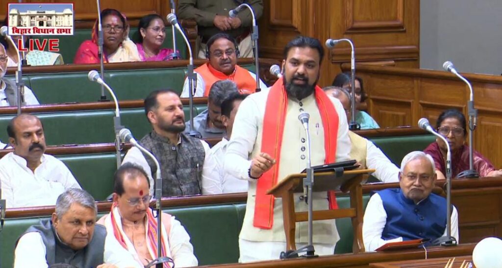 शिक्षा और स्वास्थ्य के लिए बजट में नीतीश सरकार ने खोला पिटारा,अब तेजी से होगा अधूरा पड़ा काम 1 1000485950
