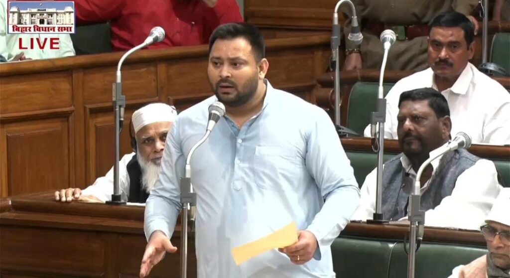तेजस्वी पर भड़के नीतीश कुमार,बोले-पहले क्या स्थिति थी,शाम में कोई घर से बाहर नहीं निकलता था कुछ पता है? 1 1000486370