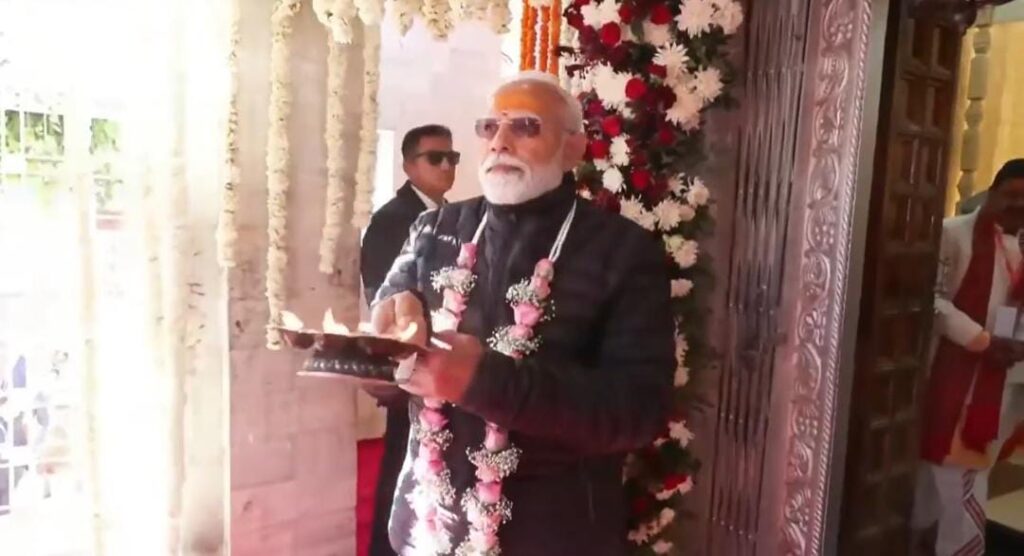 मुखबा में पीएम मोदी ने की मां गंगा की पूजा-अर्चना,हर्षिल में जनसभा को करेंगे संबोधित 1 1000487154