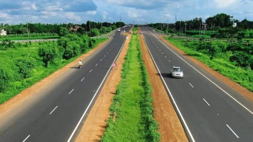 सिर्फ दो वर्षों में भारत का सड़क अमेरिका से भी हो जाएगा बेहतर,नितिन गडकरी ने कर दिया चैलेंज 1 1000497699