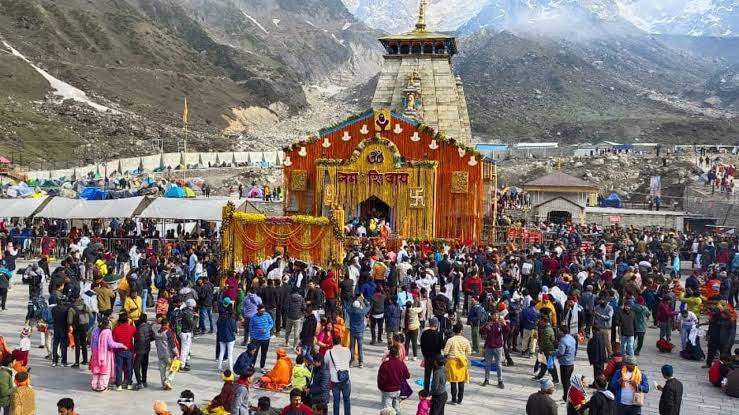 चारधाम यात्रा विशुद्ध रूप से यात्रा होनी चाहिए,लिव इन रिलेशनशिप के विरोध पर बोले मुख्यमंत्री पुष्कर सिंह धामी 1 1000498163