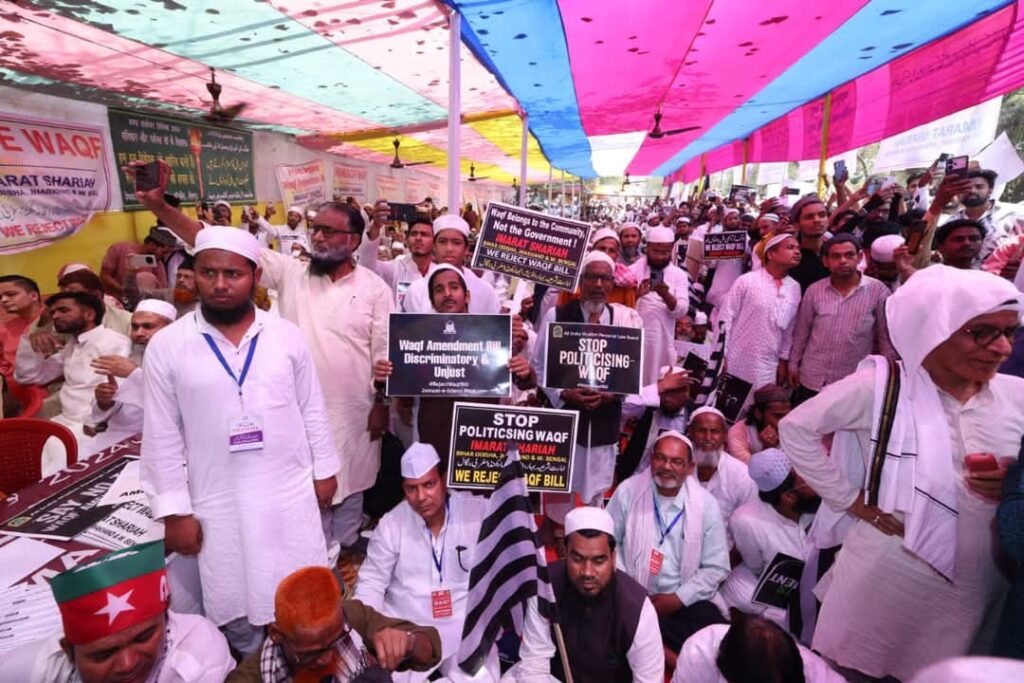 नीतीश से दूर हो गए मुसलमान,वक्फ के जरिए मजबूत हुए लालू यादव! 1 1000498210