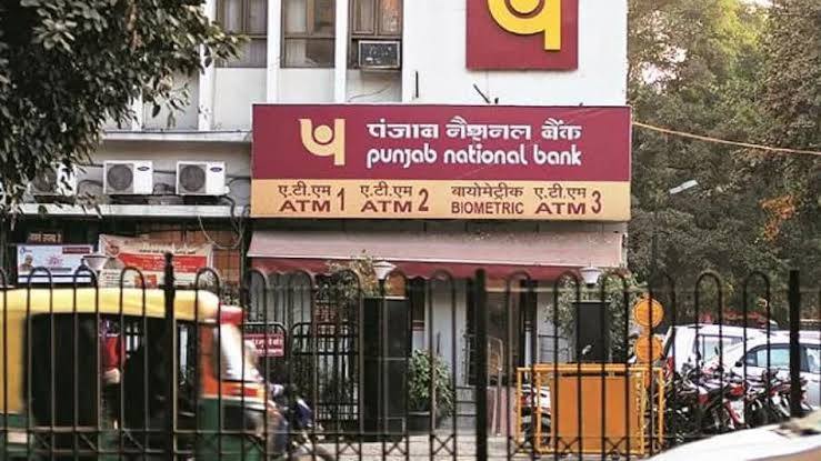 बैंकिंग की तैयारी कर रहे छात्रों के लिए खुशी की खबर,पंजाब नेशनल बैंक में इन पदों पर आई वैकेंसी