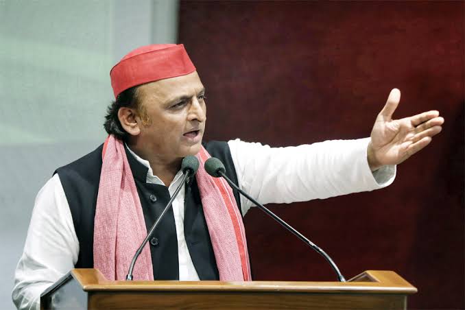 योगी के बयान पर भड़के अखिलेश यादव,बोले-सच की ज़ुबान पर कोई लगाम लगा सकता है?