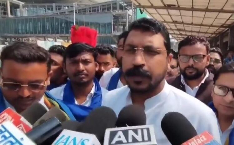  वक्फ बिल के खिलाफ उतरे सांसद चंद्रशेखर और तेजस्वी,बोले-भाई-चारा खत्म नहीं होने देंगे