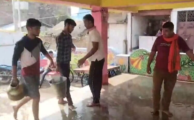  कांग्रेस नेता कन्हैया के साथ हो गया खेला,जिस मंदिर में गए थे उसे गंगाजल से धोया गया
