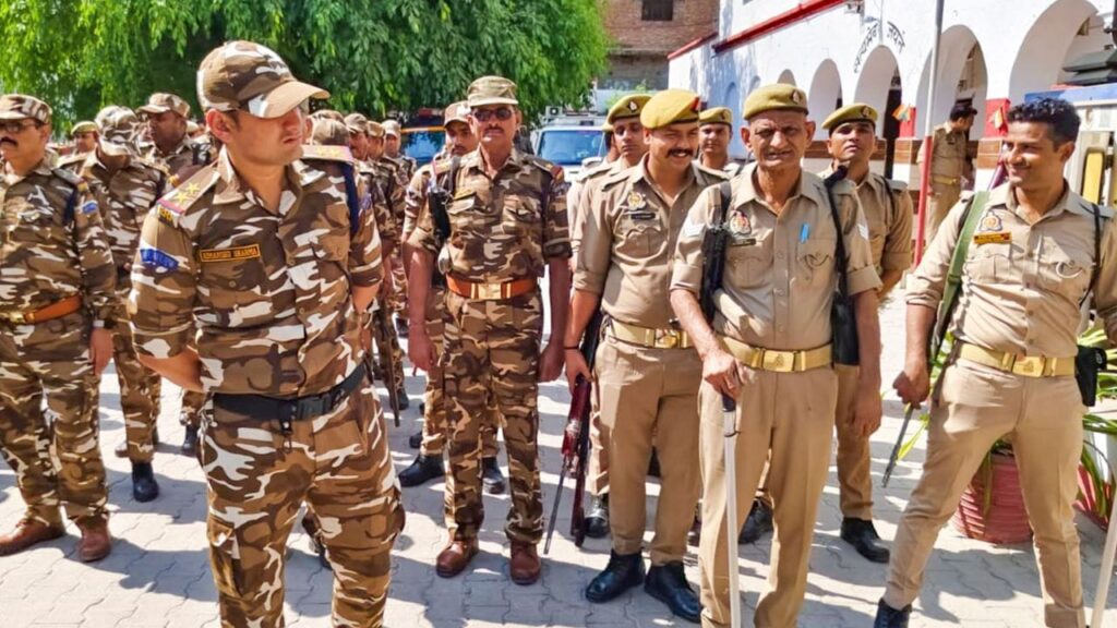 कड़ी सुरक्षा के बीच आज पढ़ी जाएंगी अलविदा की नमाज,ड्रोन से नजर रखेगी यूपी प्रशासन 1 IMG 20250328 WA0014