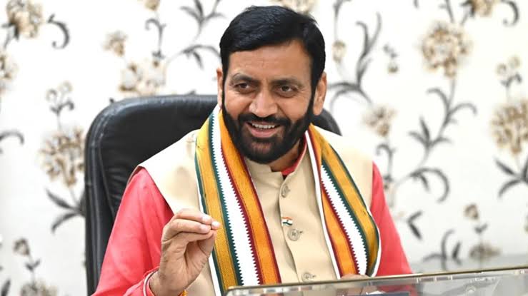 विनेश फोगाट पर पैसा के साथ प्लॉट की हुई बरसात,हरियाणा सरकार ने किया बड़ा ऐलान 1 1000506338