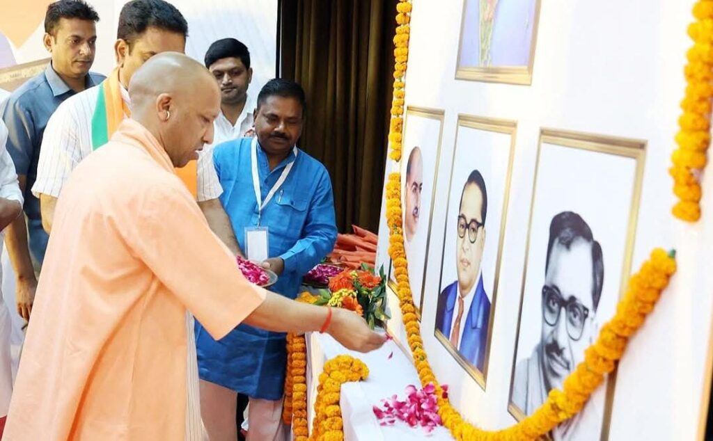 विपक्ष पर खूब गरजे सीएम योगी,विपक्ष नहीं चाहता वंचित चैन से रहे,विपक्ष अव्यवस्था फैला रहा है 1 1000506945