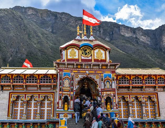 इस दिन खोले जाएंगे बद्रीनाथ और केदारनाथ धाम के कपाट,जल्द हीं भक्त कर पाएंगे भगवान का दर्शन 1 1000509185