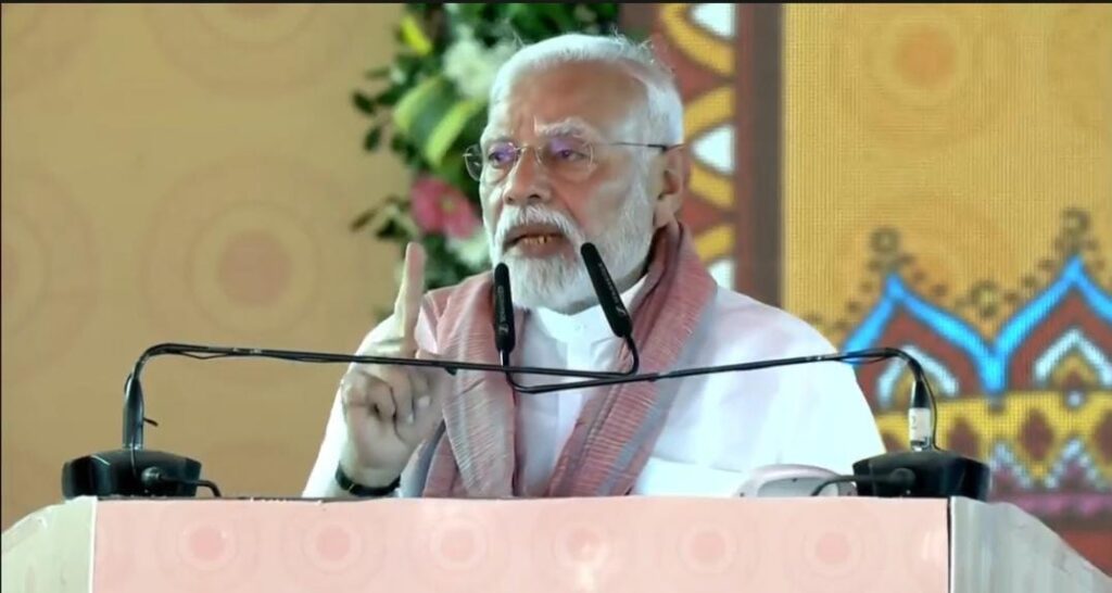 जब तक भारत के गांव मजबूत नहीं होंगे,तब तक भारत का तेज विकास नहीं हो पाएगा-पीएम मोदी 1 1000511550