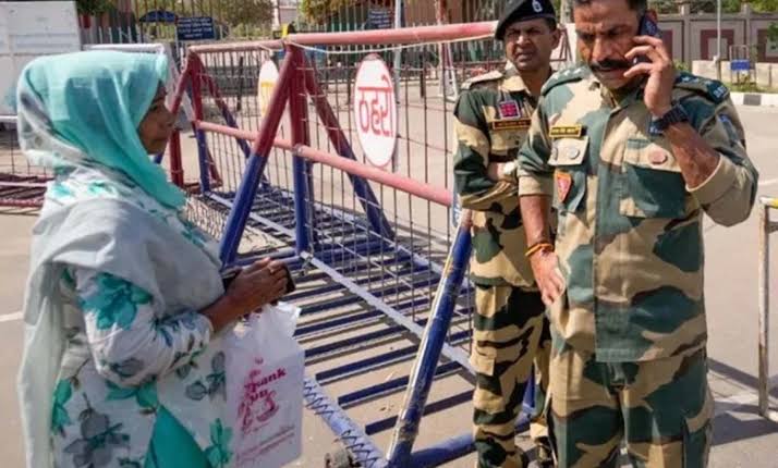 अब तक 786 पाकिस्तानी वापस गए अपने मुल्क,1616 भारतीय आए वापस 1 1000513701 1