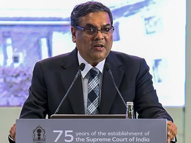 भारत के 52वें मुख्य न्यायाधीश के रूप में शपथ लेंगे बीआर गवई,सीजेआई संजीव खन्ना का 13 मई को खत्म हो रहा है कार्यकाल 1 1000513705