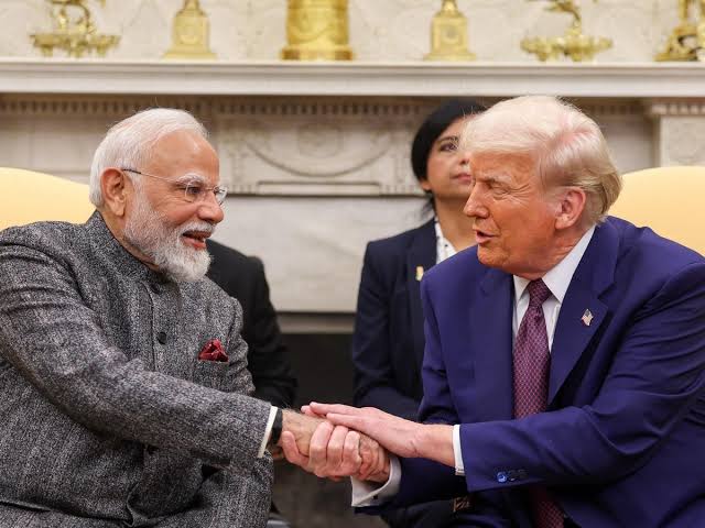 हम भारत के साथ समझौता कर लेंगे,बोले डोनाल्ड ट्रंप-दोनों देशों के बीच व्यापार समझौता जारी है 1 1000513801