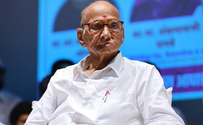 शरद पवार खुद राज्यसभा में रहे अनुपस्थित,वक्फ बिल पर उनके दो सांसद और नहीं कर पाएं वोट