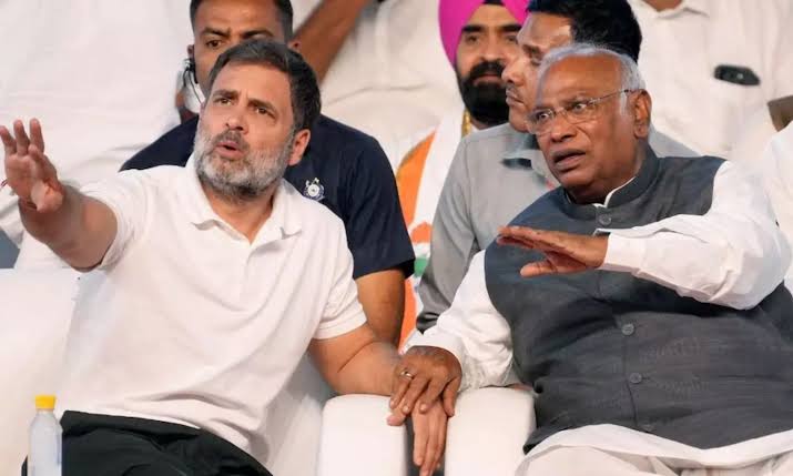जल्द से जल्द बुलाया जाए संसद का विशेष सत्र,राहुल गांधी ने पीएम मोदी को चिट्ठी लिखकर की मांग