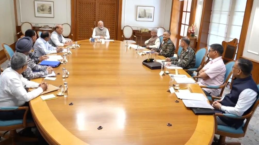दिल्ली में की जा रही हाईलेवल मीटिंग हुई खत्म,पीएम मोदी के नेतृत्व में लिए गए कई फैसले 1 1000519485