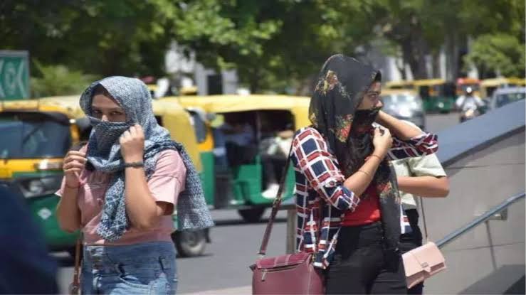 राजधानी दिल्ली में 42 डिग्री तक पहुंचेगा तापमान,गर्मी से झुलस गया कई राज्य 1 1000519724