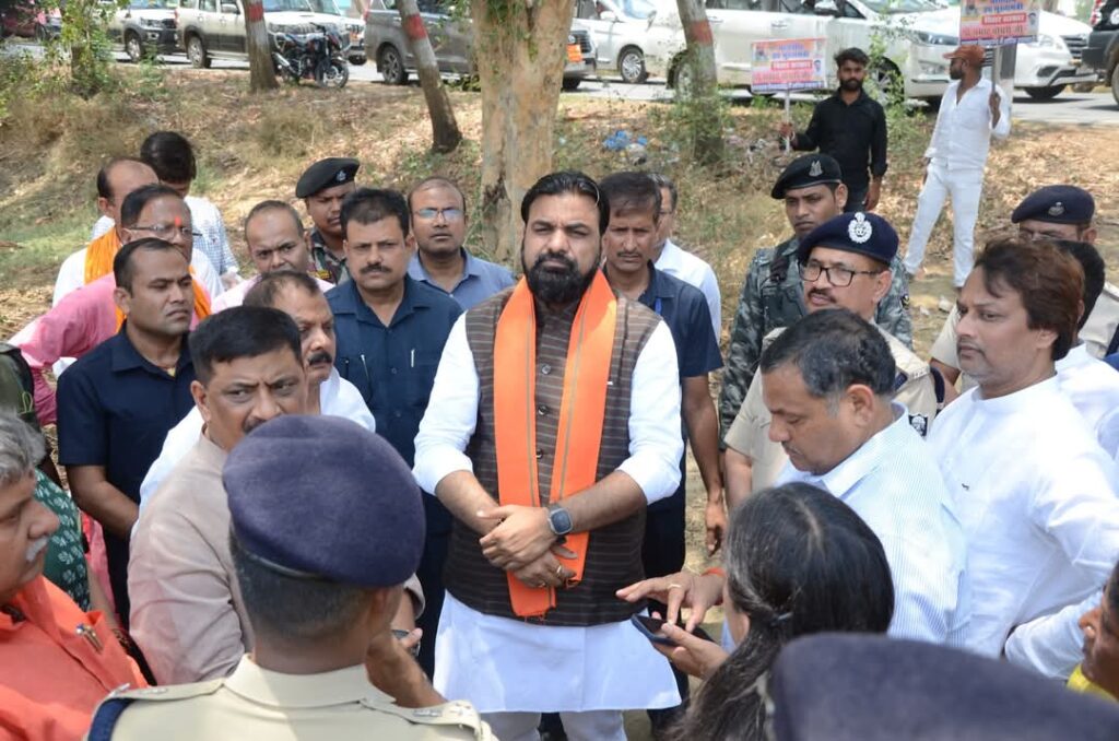 बिहारवासियों को सौगात देने के लिए 30 मई को बिहार आ रहे हैं पीएम मोदी,पटना एयरपोर्ट के नए टर्मिनल भवन का करेंगे शुभारंभ 1 1000520321