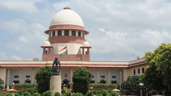 सिविल जज बनने के लिए पहले करना होगा 3 साल प्रैक्टिस,न्यायिक भर्ती को लेकर सुप्रीम कोर्ट ने सुनाया अहम फैसला 1 1000522294