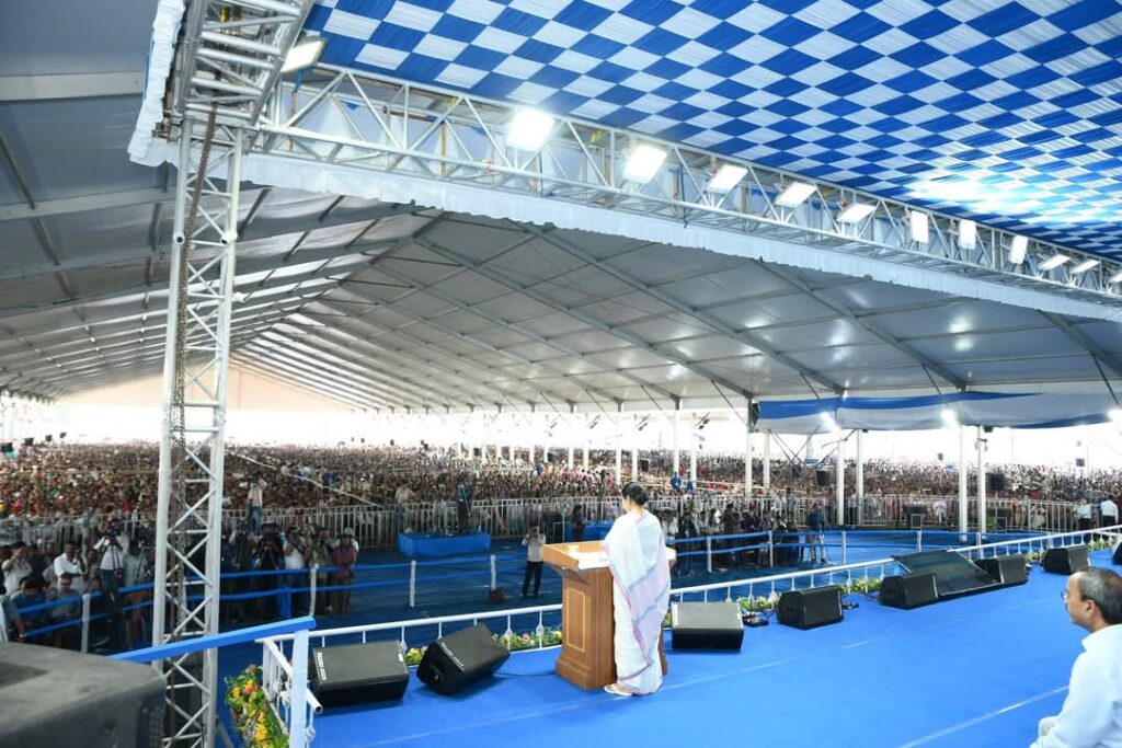 मुर्शिदाबाद मामले पर बोलीं ममता बनर्जी,मैं शांति और राहत चाहती हूं,कुछ लोगों के वजह से ये सब हो रहा है.. 1 1000522532