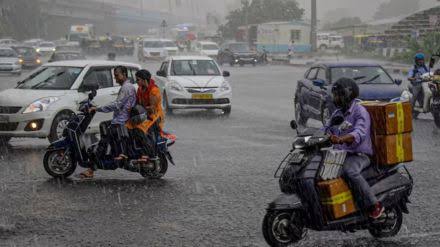 राजधानी दिल्ली समेत बिहार में भी आने वाला है बारिश का डबल अटैक,तेजा हवा बिगाड़ेगी लोगों का काम 1 1000523456