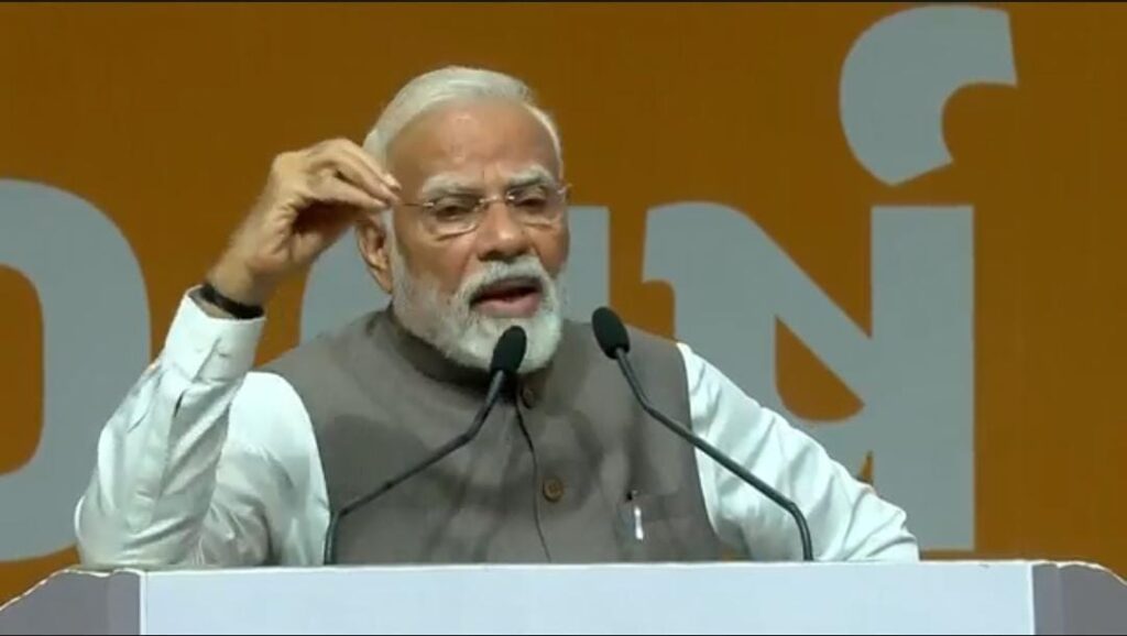 जनसभा को संबोधित करते हुए पीएम मोदी ने लोगों को दिलाया भरोसा,कहा-भारत को नहीं हरा सकता है पाकिस्तान 1 1000525767
