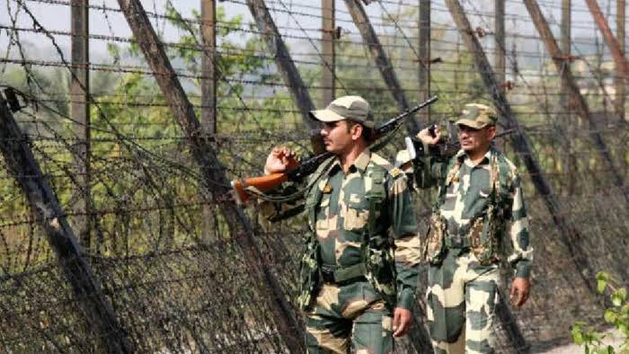 आमने-सामने आईं भारत-बांग्लादेश की सेनाएं!बॉर्डर पर बनी तनाव की स्थिति? 1 1000525785
