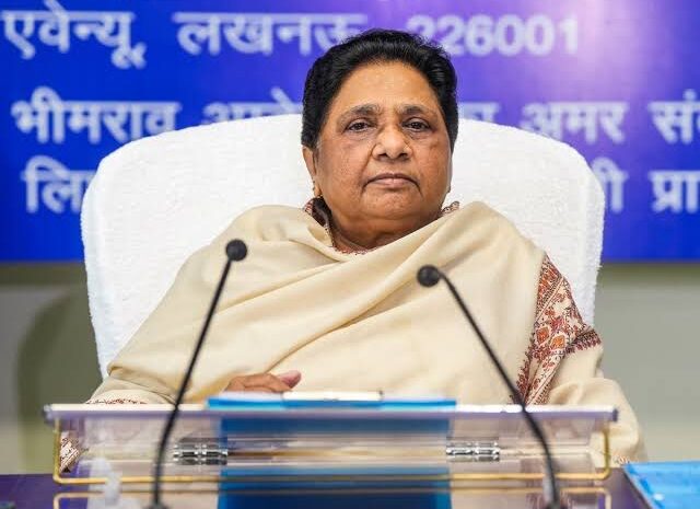 वोट के स्वार्थ में कांग्रेस कर रही है अवसरवादी राजनीति,दलित-OBC के साथ यह छलावा है-मायावती