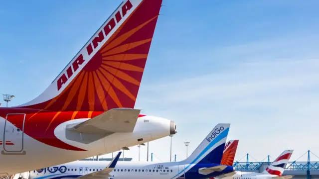 बंद किये गए देश के 32 एयरपोर्ट्स को फिर से खोल दिया गया,भारत-पाक तनाव के कारण बंद किए थे सभी हवाईअड्डे