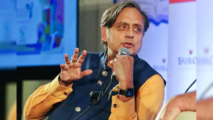 विदेश जाने के लिए कांग्रेस के लिस्ट में नहीं था शशि थरूर का नाम,फिर भी मोदी सरकार ने दे दी जिम्मेदारी