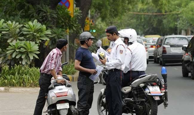 2024 में भारत में 12,000 करोड़ रुपये के काटे गए ट्रैफिक चालान,कई देशों की GDP से भी ज्यादा होती है सरकार को कमाई