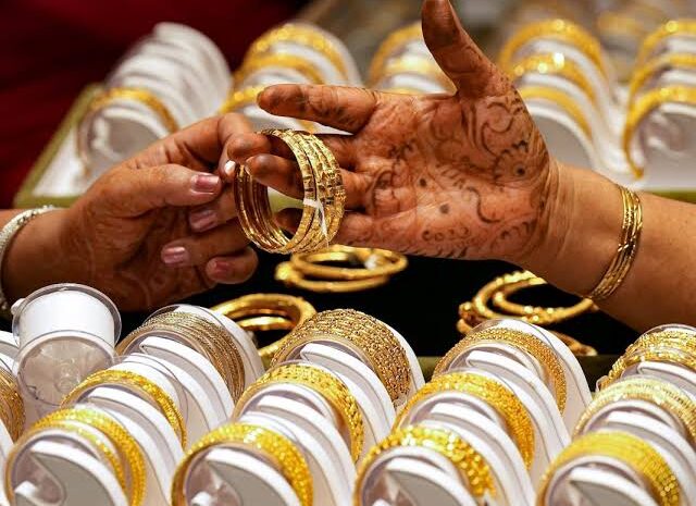 सोने की कीमतों में आई बड़ी तेजी,खरीदारी करने से बचने लगे लोग