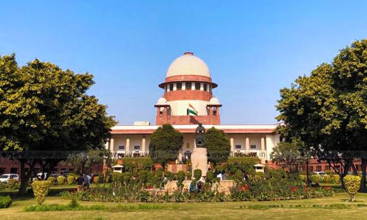 गुनहगार को बचाने के लिए सुप्रीम कोर्ट पहुंची लड़की,लड़के के पक्ष में बयान देकर पलट दी बाजी