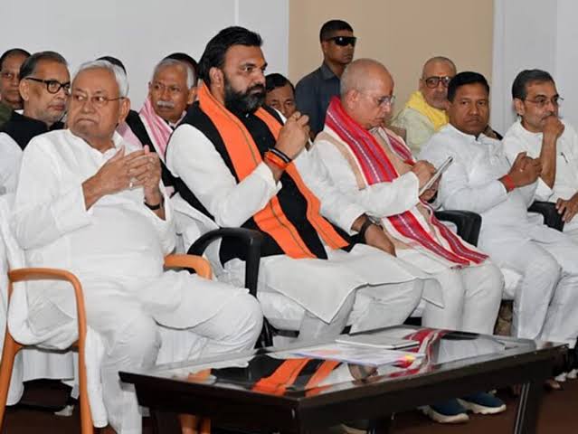 NDA में सीट बंटवारे पर बन गई सहमति,जान लीजिए किसे मिलेगा कितनी सीटें? 1 1000530586