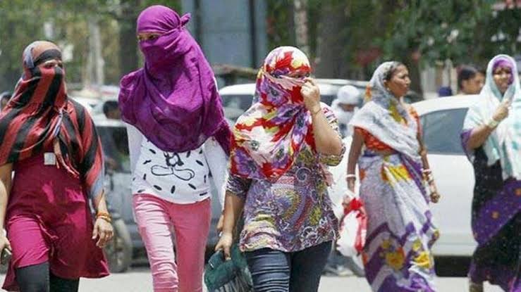 अगले 4-5 दिनों के दौरानखूब चलेगी लू,इन राज्यों के लोग घर से बाहर निकलने से पहले हो जाएं सावधान 1 1000531929