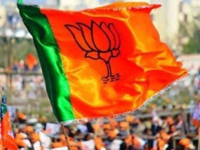 बीजेपी सरकार के 11 साल पूरा होने पर लालू की बेटी रोहिणी ने खड़ा किया सवाल,डॉलर के मुकाबले दिन-ब-दिन कमजोर होता रुपया 1 1000531939