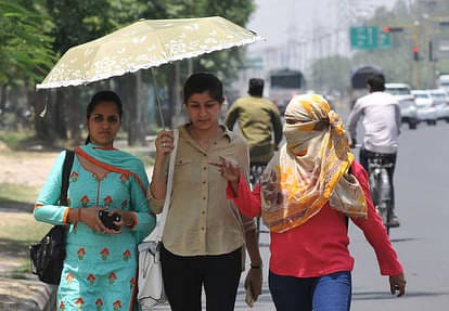 यूपी में गर्मी ने बढ़ाई मुश्किलें,कई राज्यों में हुआ हाइ टेम्परेचर 1 1000533830