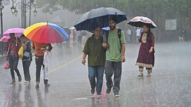 कई राज्यों में आज होगी झमाझम बारिश,बिहार में भी लगातार तीन दिनों तक मौसम रहेगा खराब 1 1000537664