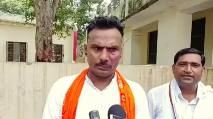 कथावाचक मामले में आया नया मोड़,अखिलेश यादव ने योगी सरकार की उड़ाई नींद 1 1000541429