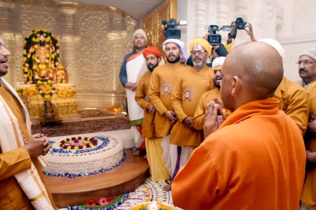 अयोध्या के श्री रामजन्मभूमि मंदिर में आज होगी राम दरबार की प्राण प्रतिष्ठा,सीएम योगी भी रहेंगे मौजूद