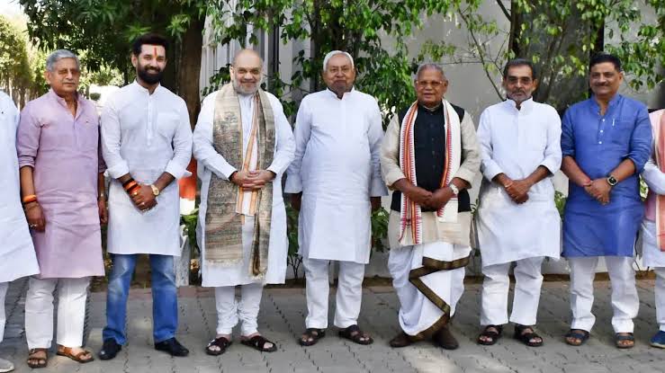 NDA में सीट बंटवारे पर बन गई सहमति,जान लीजिए किसे मिलेगा कितनी सीटें?