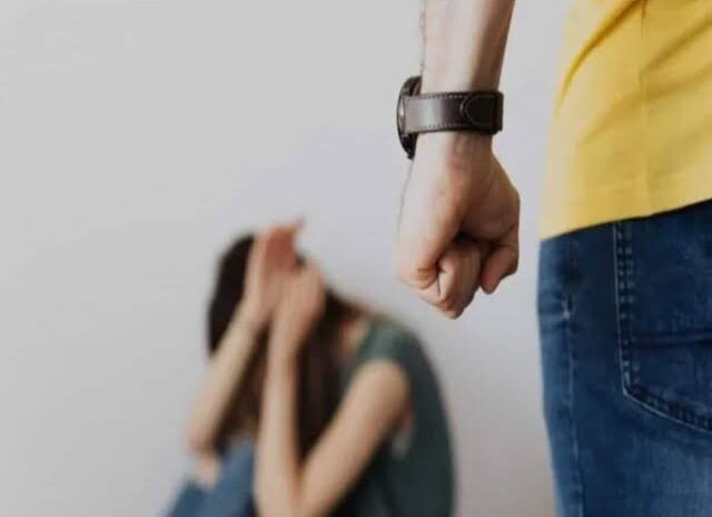 जबरदस्ती करने का भुगतना पड़ा बुरा इंजाम,इस युवक ने अपने हीं पत्नी के साथ कर दी बड़ी खेल