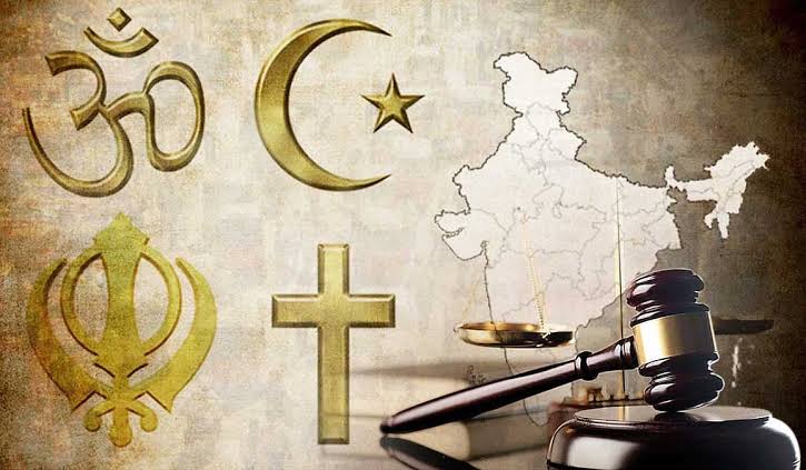 हिंदू धर्म में समानता काफी जरूरी है,धर्मांतरण की जिम्मेदार हिंदू धर्म के ठेकेदारों की है,अखिलेश के सांसद का बड़ा बयान 1 1000557711
