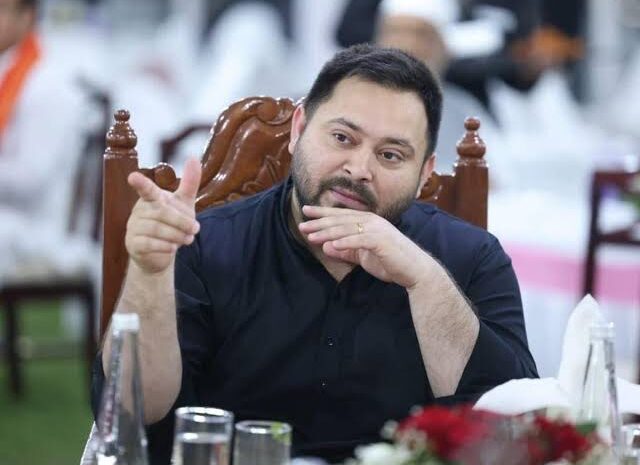 बिहारवासियों के लिए ये सरकार बनी आफत!NDA सरकार पर तेजस्वी ने आंकड़ों के साथ लगाया बड़ा आरोप