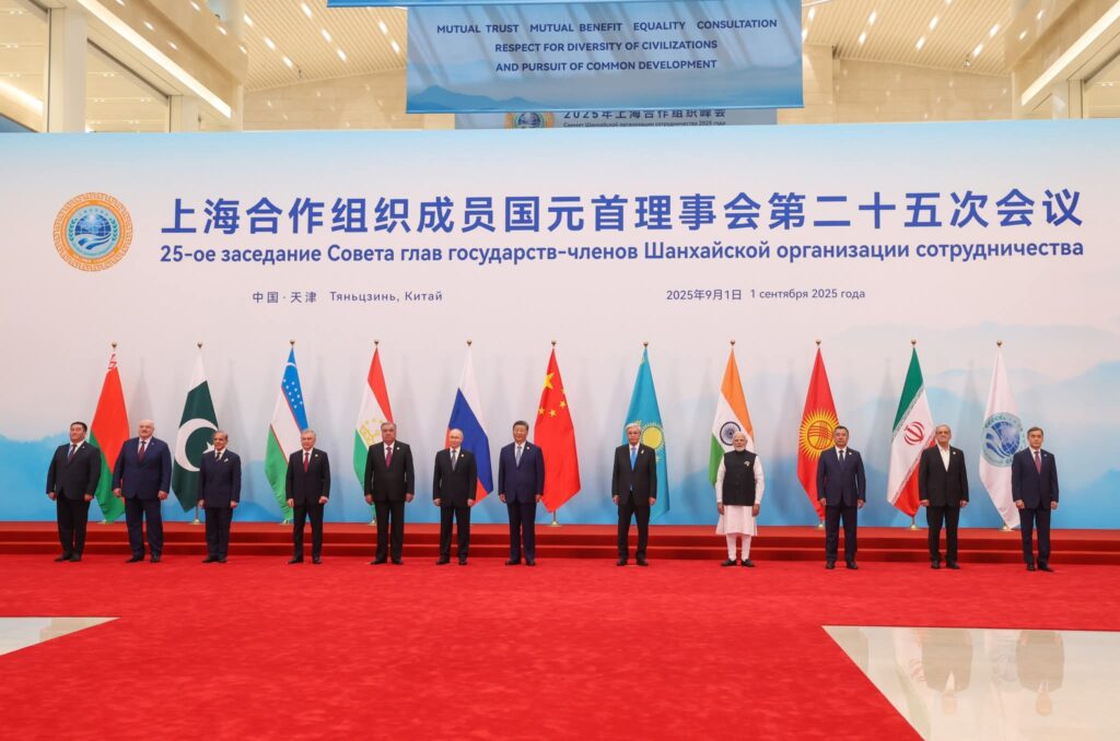 SCO के मंच से अमेरिका को पीएम मोदी ने दिखा दी राह!कह दी बड़ी बातें 1 1000580767