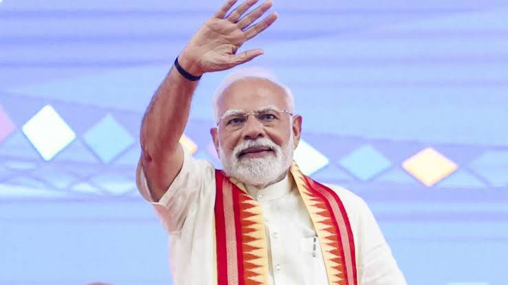 तमिलनाडु में हिंदी थोपना असंभव,केंद्र सरकार पर हमलावर हुई डीएमके सांसद कनिमोझी 1 1000587689